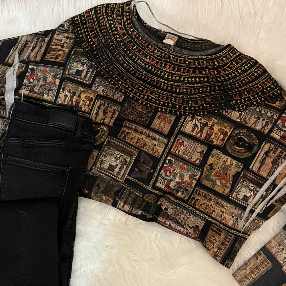Egyptian Print Crop Top Size Large